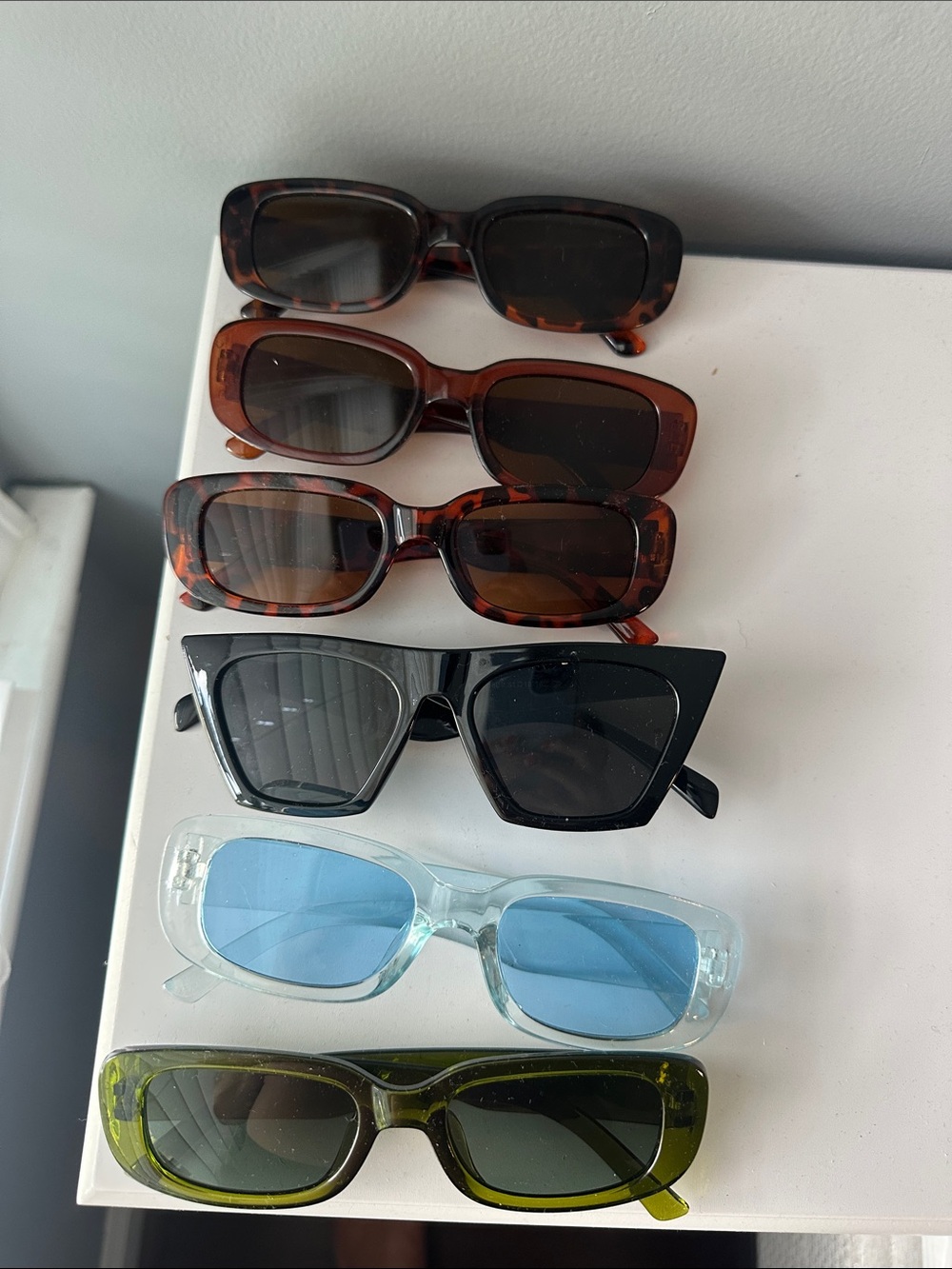 Set of 6 Classic Rectangular Women's Sunglasses - Green and Tortoiseshell